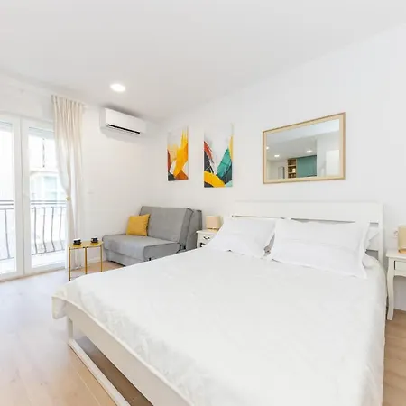 Breeze Apartment